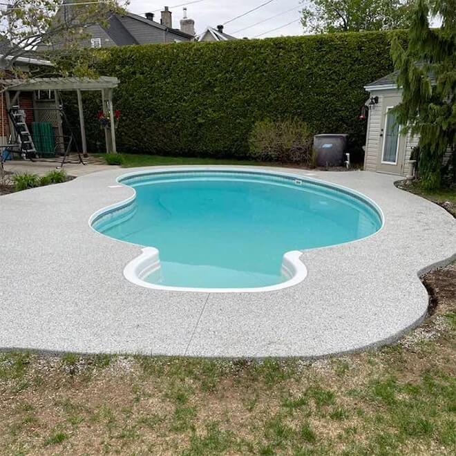 Contour de piscine Victoriaville.