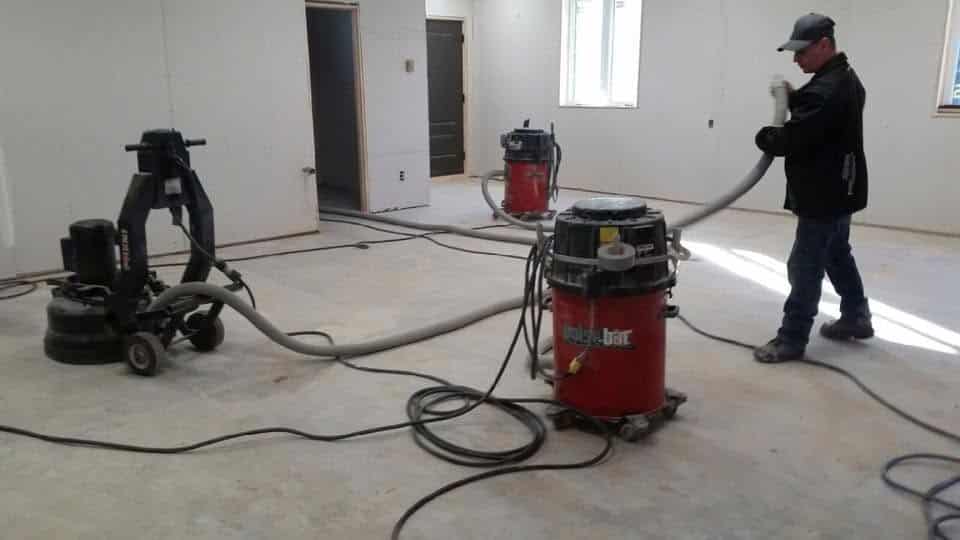 Plancher de garage en béton poli PolySurface.