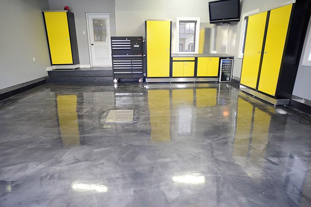 Plancher de garage à l'époxy PolySurface.