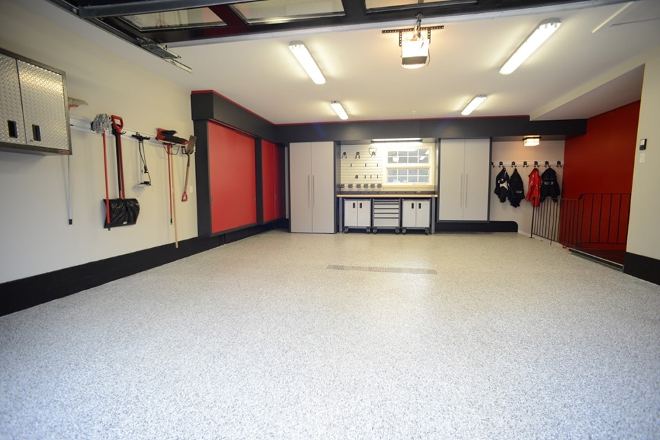 Plancher de garage à l'époxy PolySurface.