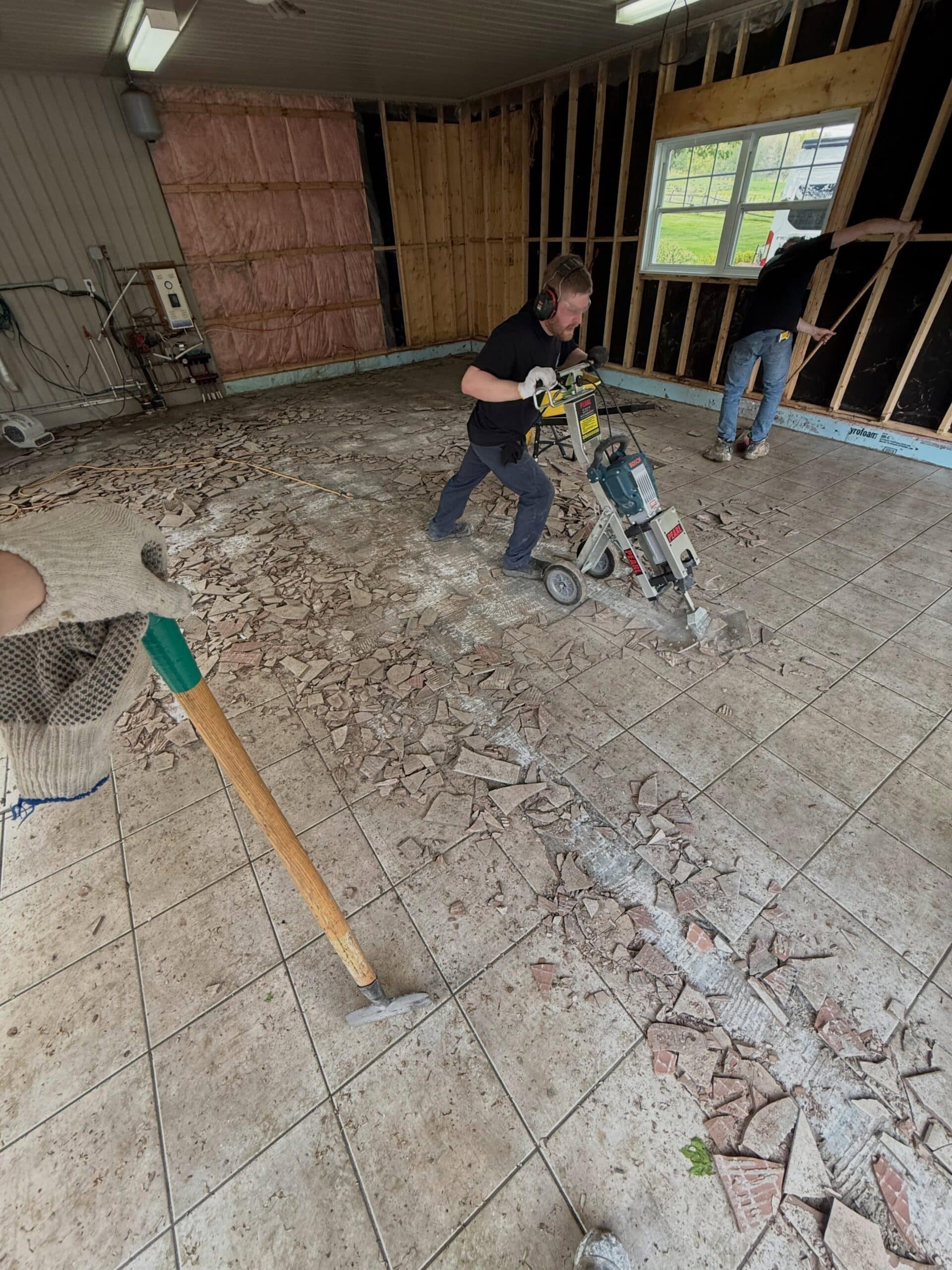 Réparation de plancher.